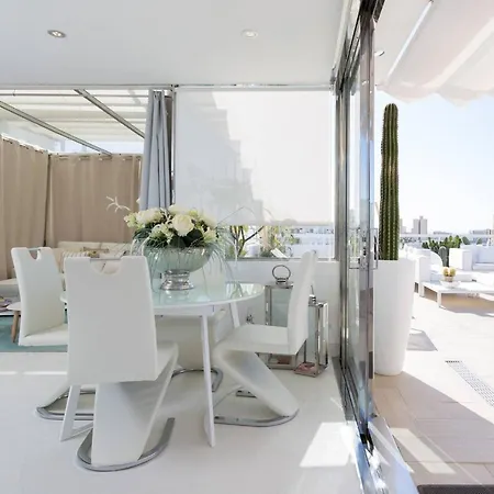 Appartement Modern & Spectacular Ocean View ,wifi,beach Front.