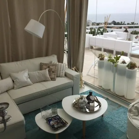 Modern & Spectacular Ocean View ,wifi,beach Front. *