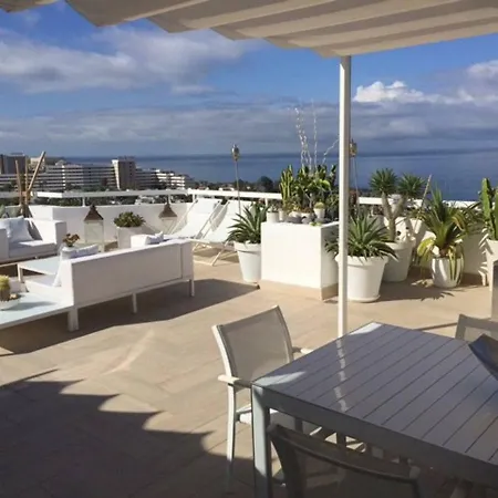 Modern & Spectacular Ocean View ,wifi,beach Front. Appartement *