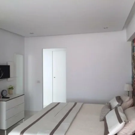 Modern & Spectacular Ocean View ,wifi,beach Front. *