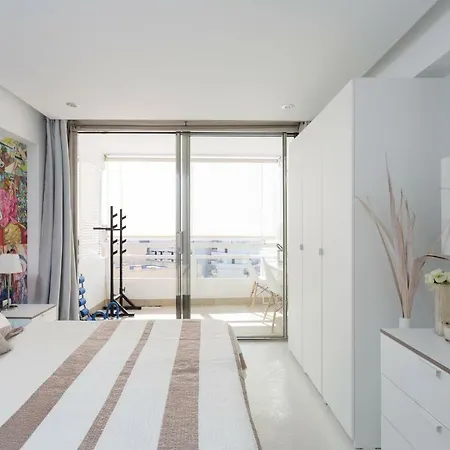 Modern & Spectacular Ocean View ,wifi,beach Front. Apartament Playa de las Americas (Tenerife)