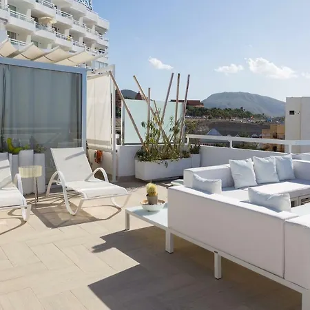 Modern & Spectacular Ocean View ,wifi,beach Front.