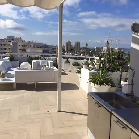Διαμέρισμα Modern & Spectacular Ocean View ,wifi,beach Front.